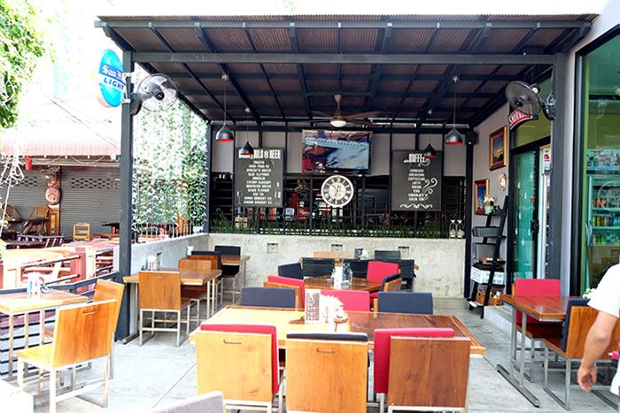 IL Baretto Bar & Restaurant